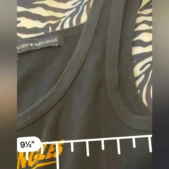 BRANDY MELVILLE RIBBED LOGO CROPPED TANK ONE SIZE(M) - Picture 4 of 7